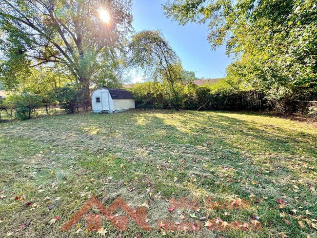 Building Photo - 3231 Ridgemont Ave