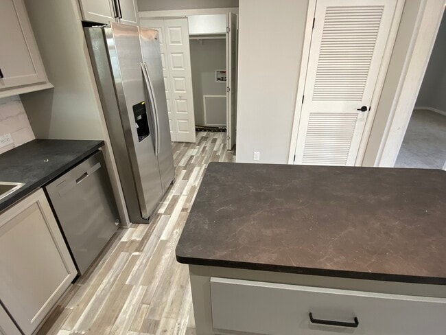 Building Photo - 1990 Douglas Ln