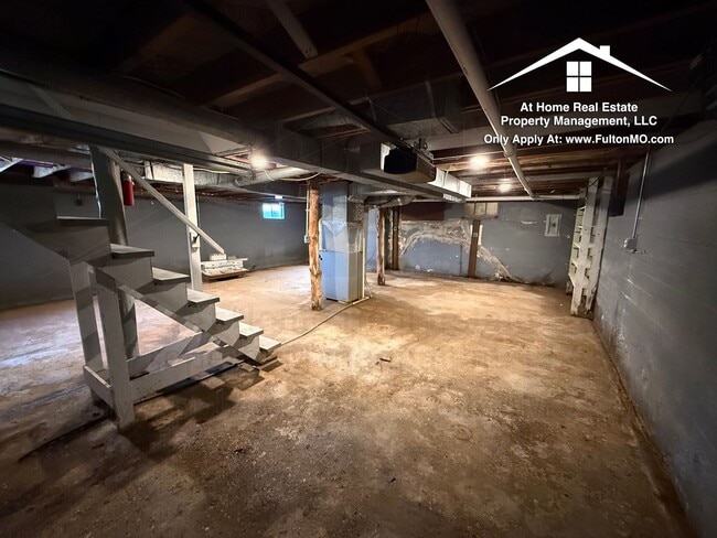 Building Photo - 1502 Forest Ave