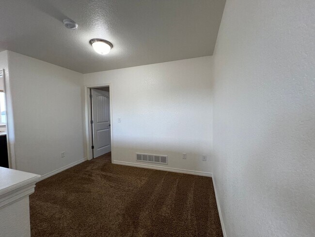 Building Photo - Beautiful 4 Bedroom Home in Meridian Ranch