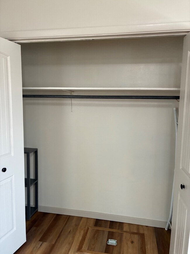 Building Photo - 609 J St