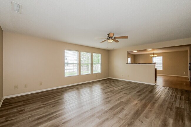 Building Photo - 2950 Hearthside Dr