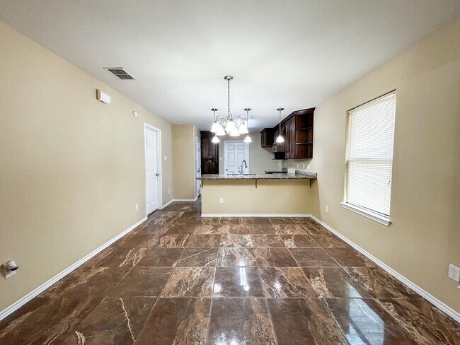 Building Photo - 4409 Gloria Dr