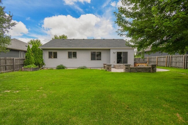 Building Photo - 5109 Manchester Ct