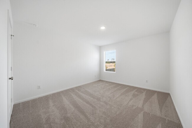 Building Photo - 10731 Sora Dr