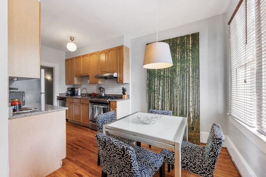 Building Photo - 500 Queens Rd