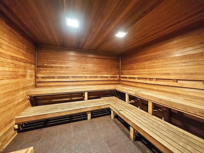 Building Photo - 211 E Ohio St