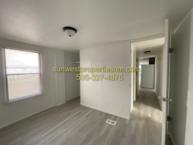 Building Photo - 3 Bedroom, 2 Bathroom Mobile Home