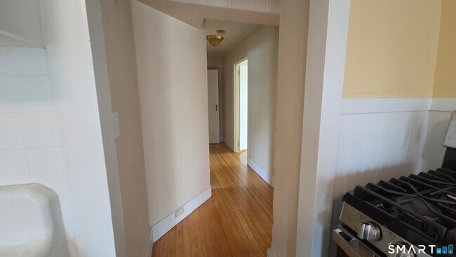 Building Photo - 34 Grassy Plain St