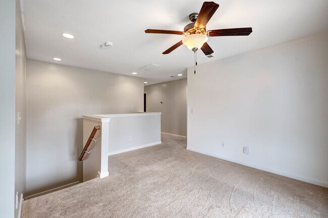 Building Photo - 9725 Black Willow Ln
