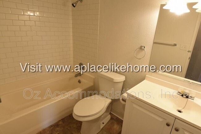 Building Photo - 1428 NW 64th Terrace