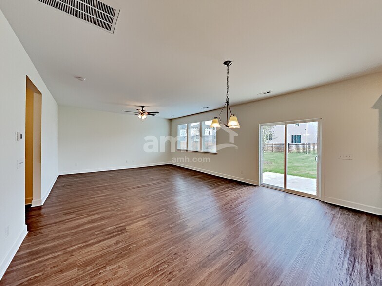 Building Photo - 3576 Butler Rd