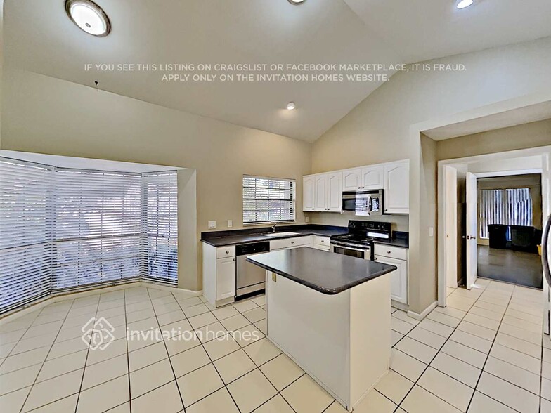 Building Photo - 132 Coventry Pl