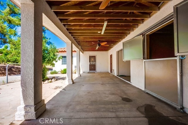 Building Photo - 39555 Ave Bonita