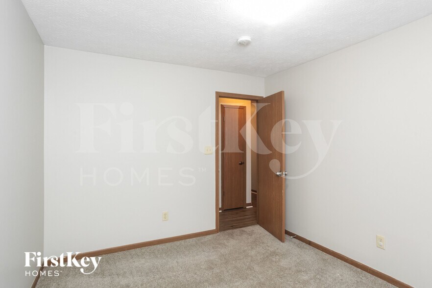 Building Photo - 540 Buffalo Run Dr