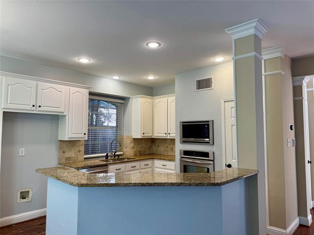 Building Photo - 4820 Rockcreek Ln