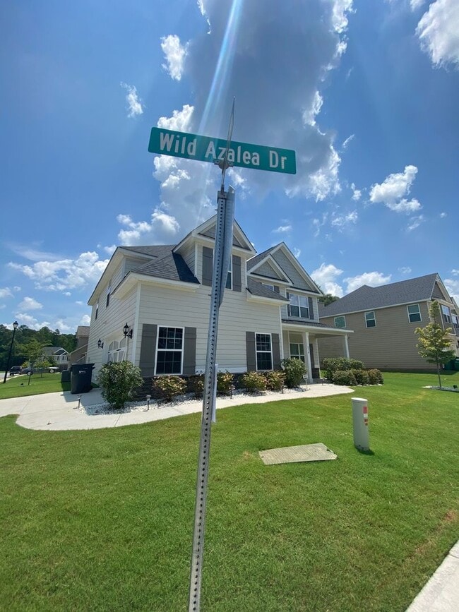 Building Photo - 216 Wild Azalea Dr