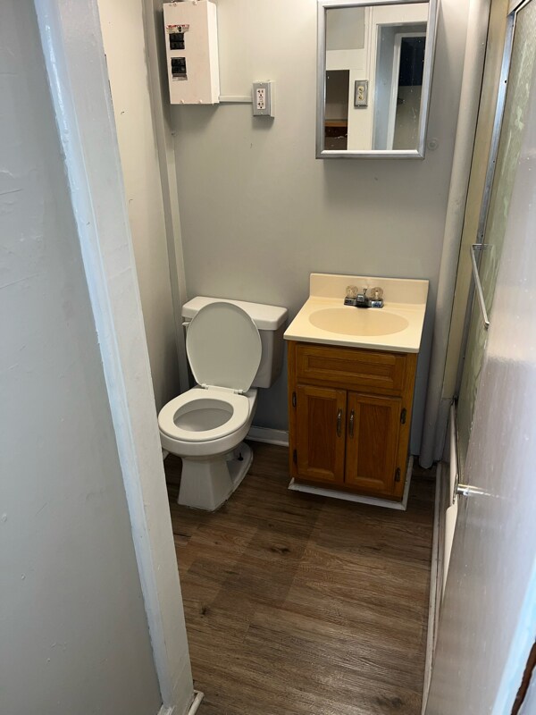 Building Photo - 89 N Main St