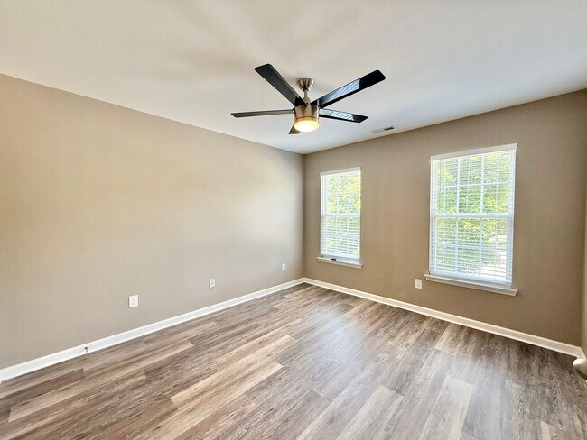 Building Photo - Newly Remodeled 4BD, 2.5BA Raleigh Home wi...