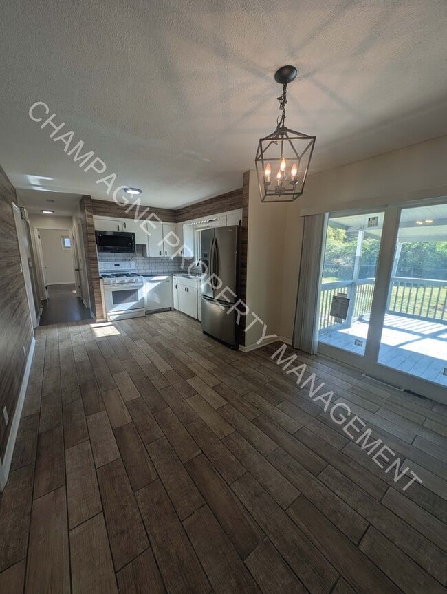 Building Photo - Unique single family home with second unit...