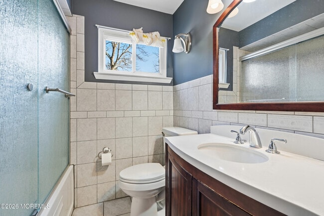 Building Photo - 19 Carole Dr