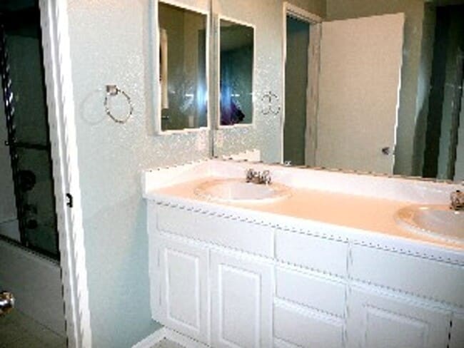 Building Photo - Charming 3BR Townhome in Aviara!