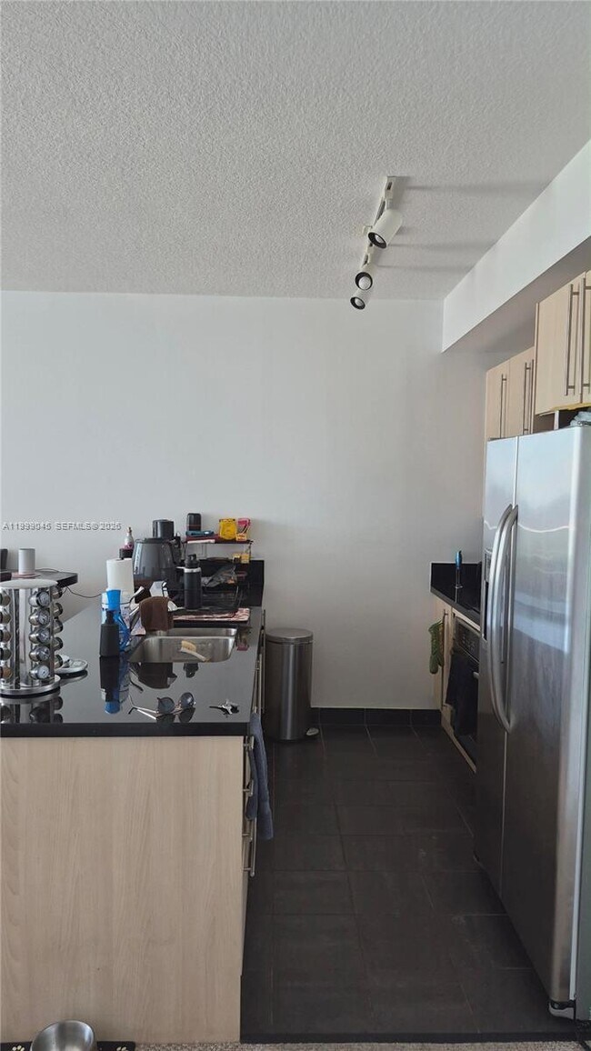 Building Photo - 79 SW 12th St