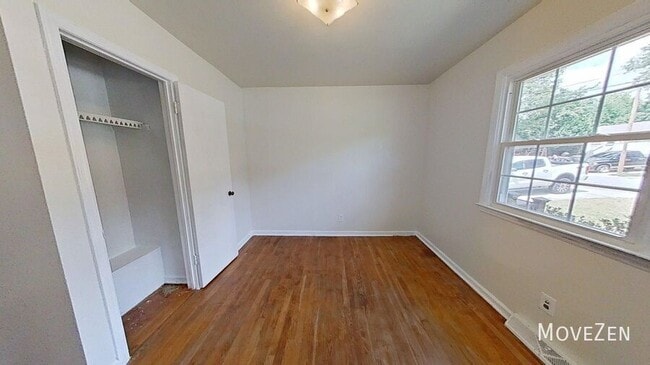 Building Photo - 1308 Juniper St