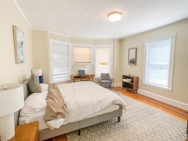 Building Photo - 50 Gardner St