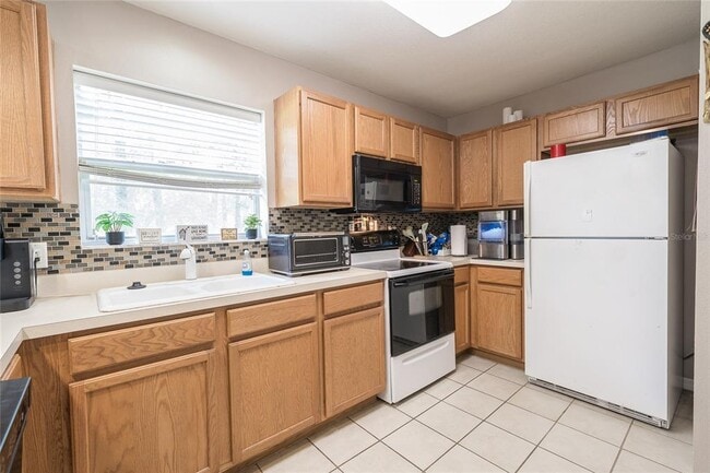 Building Photo - 133 Sawtooth Dr