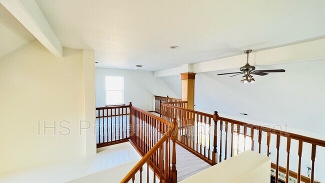 Building Photo - 5131 Milky Way