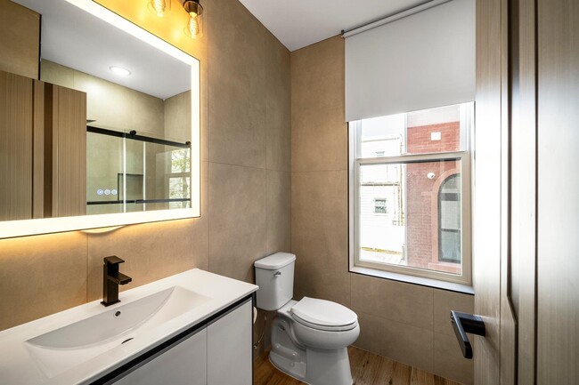 Building Photo - 131 Clifton Pl