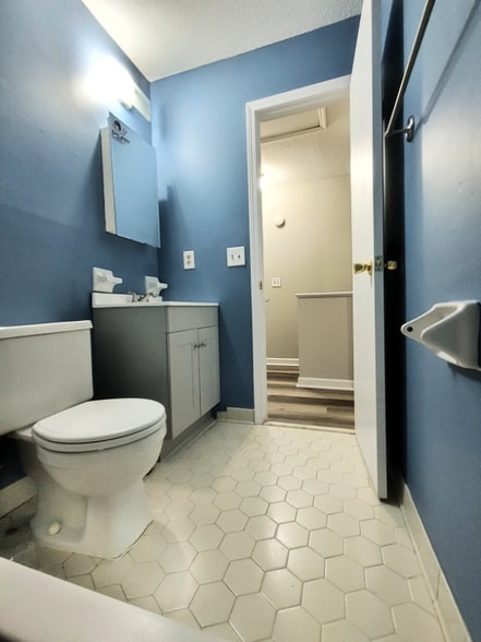 Building Photo - 106 Muir Ct