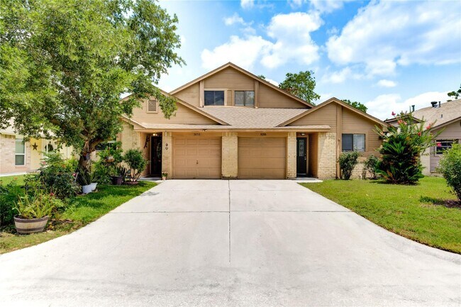 Building Photo - 5255 Beaverbrook Dr