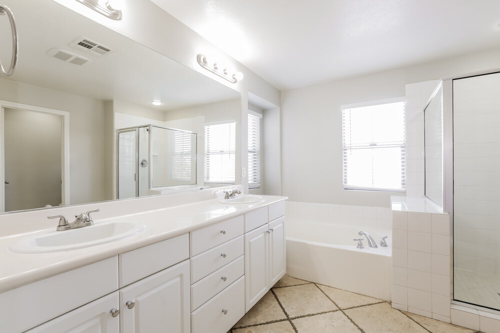 Building Photo - 1857 Bayhurst Ave