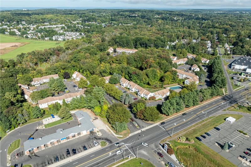 Building Photo - 401 Talcottville Rd