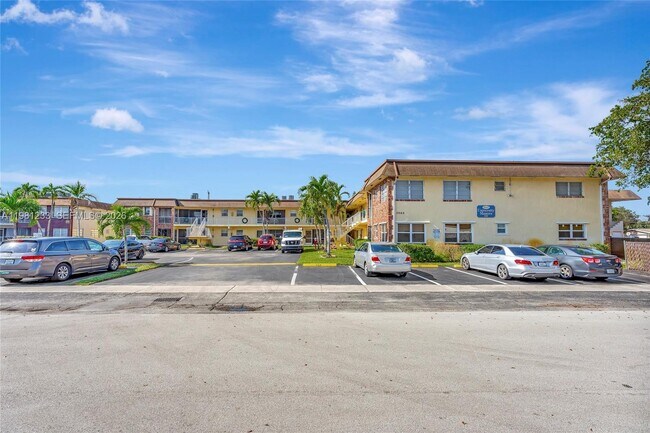 Building Photo - 2060 NW 81st Ave