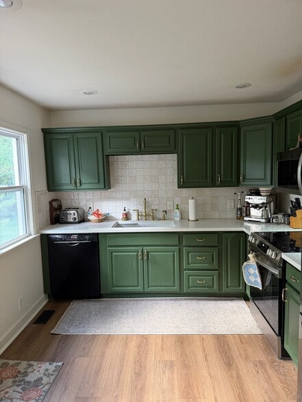 Building Photo - 5206 N Park Ave