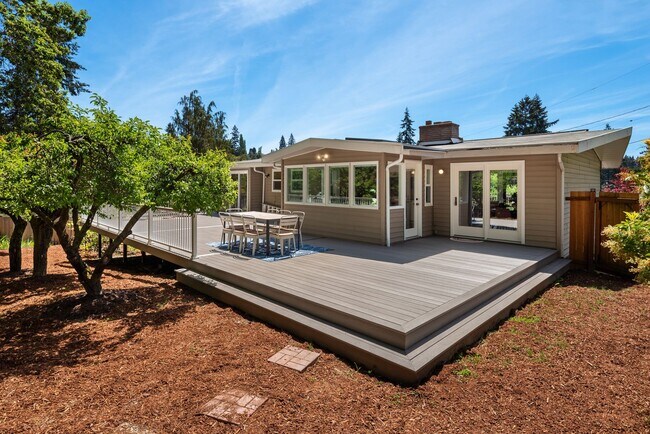 Building Photo - 18025 70th Pl W