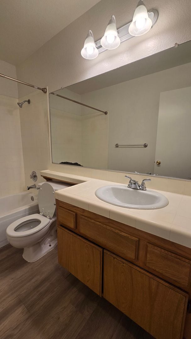 Building Photo - 7912 Rushing River Ct