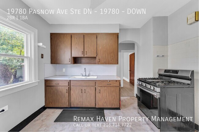 Building Photo - 19780 Pasnow Ave