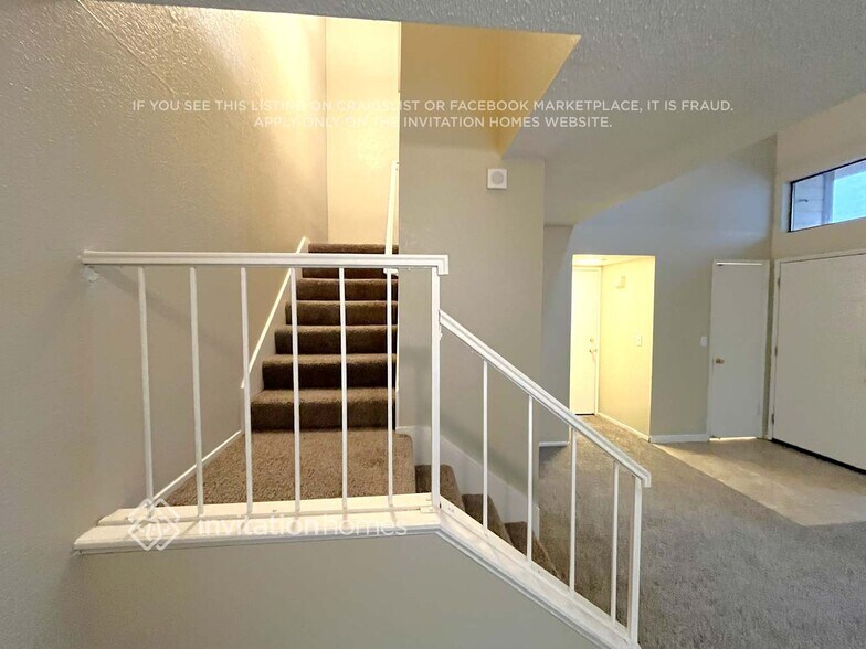 Building Photo - 2250 Sandcastle Way