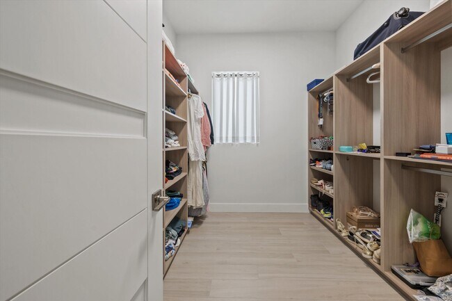 Building Photo - 14244 Stroller Way