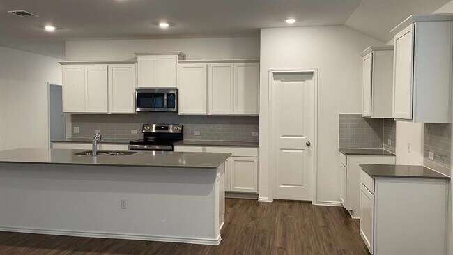 Building Photo - 213 Chickasaw Ln