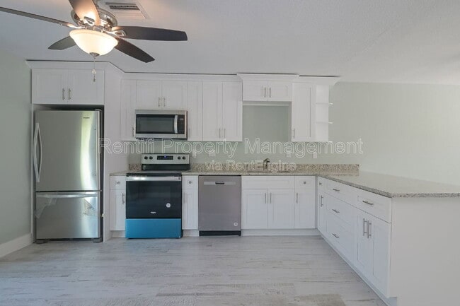Building Photo - 1322 Miramar St