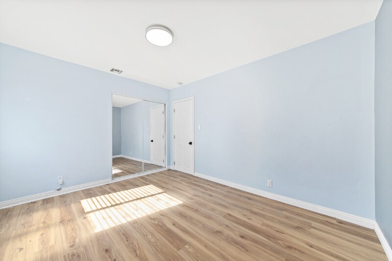 Building Photo - 5400 Columbus Ave