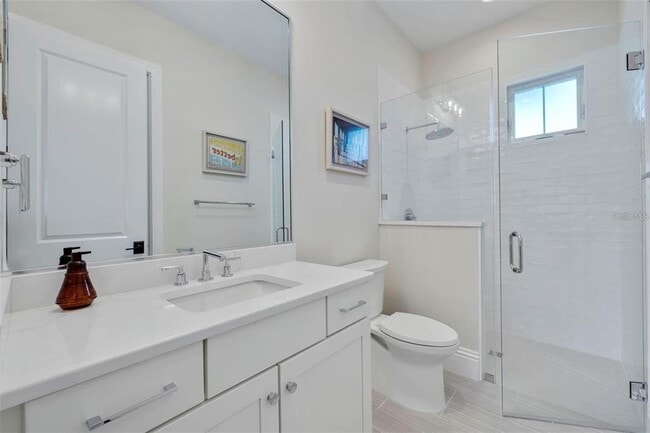 Building Photo - 294 Bayview Dr NE