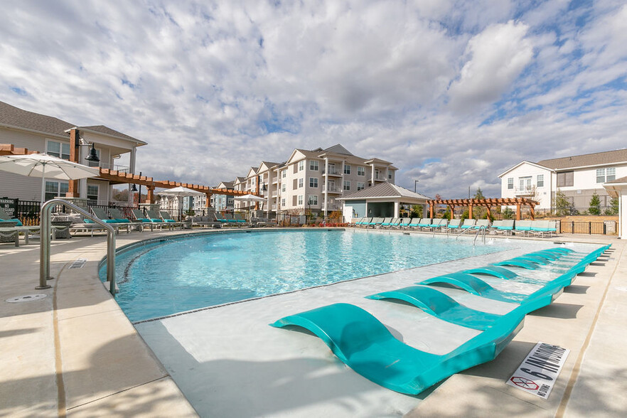 Building Photo - Gibson Flowery Branch Apartments