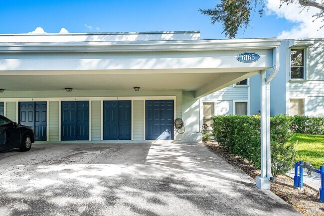 Building Photo - 6165 Old Court Rd