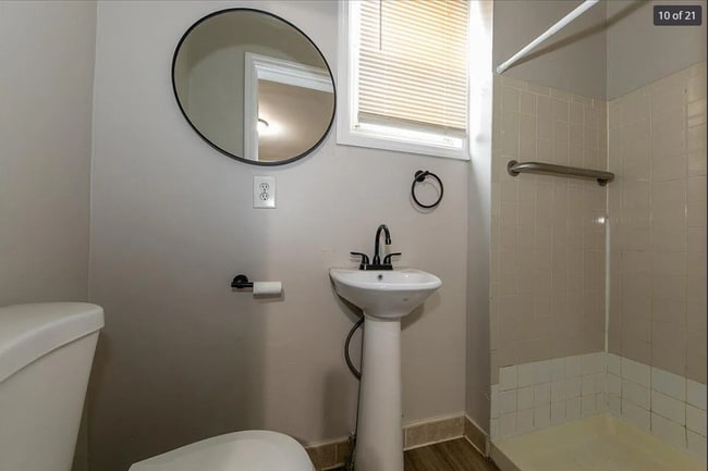 Building Photo - Greenup Duplex